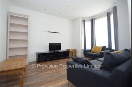 2 Bedroom Properties in Hyde Park - Photo 2