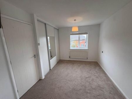 3 bedroom detached house to rent - Photo 3