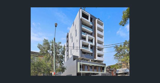 Near New Two Bed Apartment - Photo 1