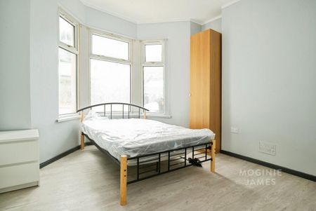 5 bedroom terraced house to rent - Photo 4