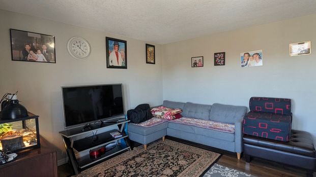 For Lease - 220 Westmeadow Drive, Kitchener, Ontario - Photo 1