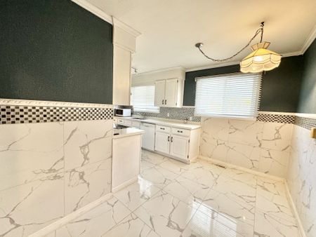 For Lease - 2949 Olde Base Line Road Unit# Main, Caledon, Ontario - Photo 4