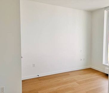 Downtown Luxury & Brand-new 1 Bedroom & 1 Bath - Photo 1