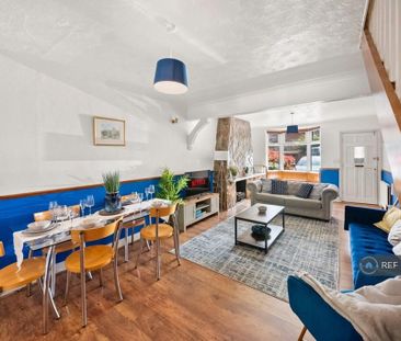 2 bedroom terraced house to rent - Photo 2