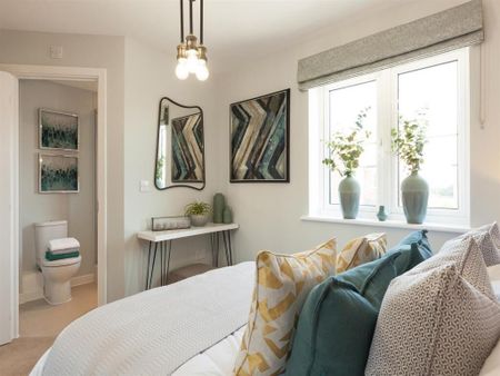 3 bedroom semi-detached house to rent - Photo 3