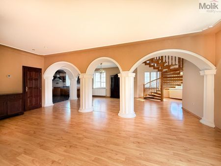 Pronájem bytu 5+1 a více 256 m², Zborovská , Chomutov - Photo 5