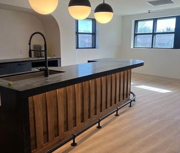 For Lease - 312 Erb Street Unit# 316, Waterloo, Ontario - Photo 4