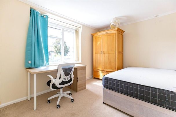 4 bedroom house to rent - Photo 1