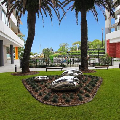 Spacious 1 Bedroom with Generous Sized Bedroom! - Photo 1