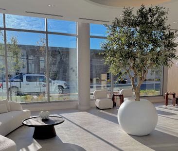 For Lease - 333 SUNSEEKER Avenue Unit# 256, Innisfil, Ontario - Photo 2