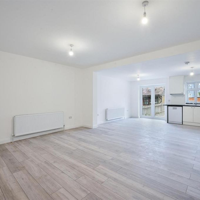 4 bedroom house to rent - Photo 1