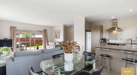 Excellent Location - Photo 5