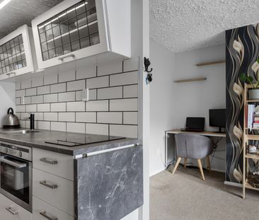 Great location to city centre 1-Bedroom Flat - Photo 1