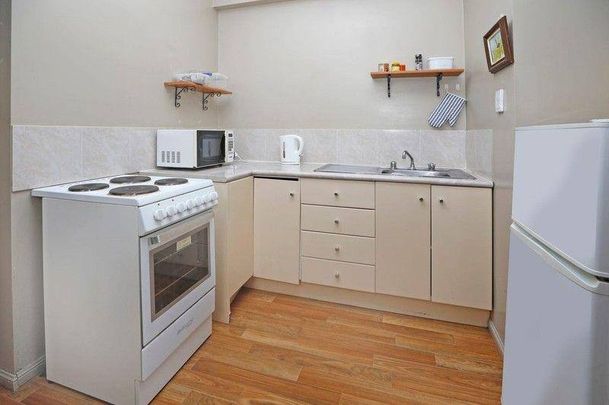 CONVENIENT LOCATION! - Photo 1