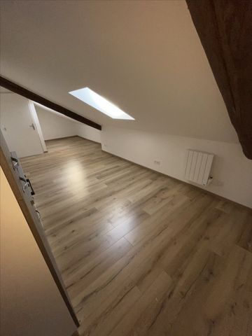 Appartement 1 pièce à Mont-Saint-Martin - Photo 2