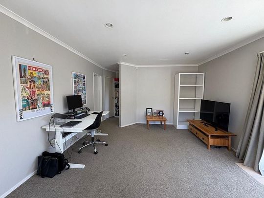 Pakuranga, 2 bedrooms - Photo 1