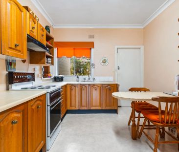 Charming and convenient! - Photo 5