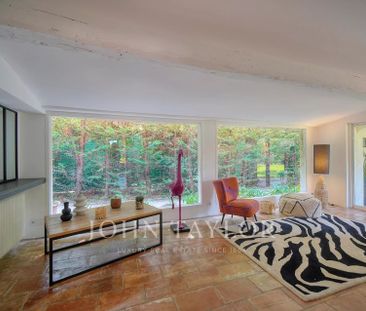 Maison à louer Mougins, Cote d'Azur, France8 500 EUR / Mois - Photo 4