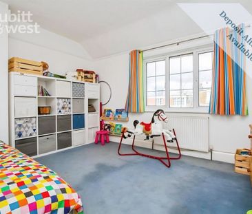 3 bedroom end of terrace house to rent - Photo 4