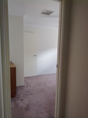 Port Kennedy - Photo 1