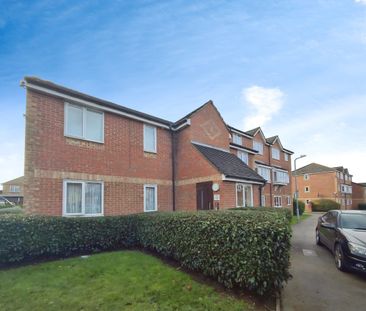 Danbury Crescent, South Ockendon, RM15 - Photo 5