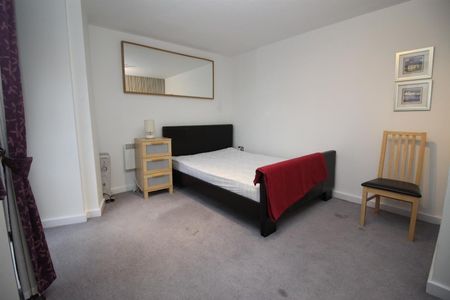 2 Bedroom Apartment - Second Floor - Photo 3