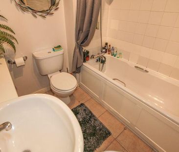 2 bedroom terraced house to rent - Photo 6