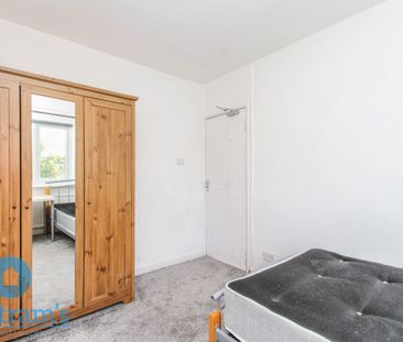 5 bed Mid Terraced House for Rent - Photo 3