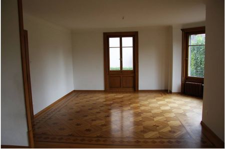 Appartement 5.5 pièces proche du centre dans une maison de caractère ! - Photo 3