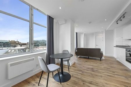 A recently refurbished studio apartment in a convenient City location - Photo 3