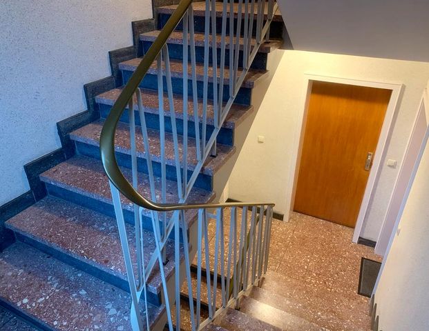 Gepflegtes Apartment mit Balkon in Uni Nähe - Südstadt ! - Photo 1