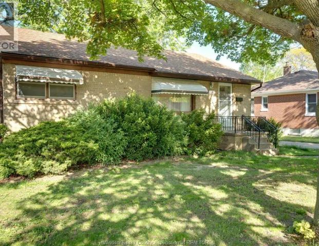 3256 DOMINION BOULEVARD — 3 Bedroom - Photo 1