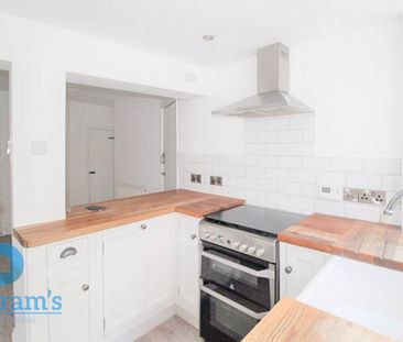 3 bed Mid Terraced House for Rent - Photo 6