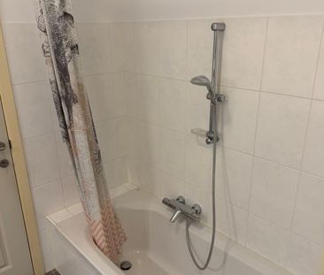 Appartement te huur - foto 3