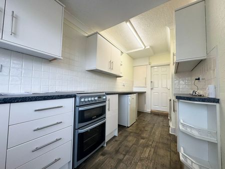 Trafford Road, Hull - Photo 2