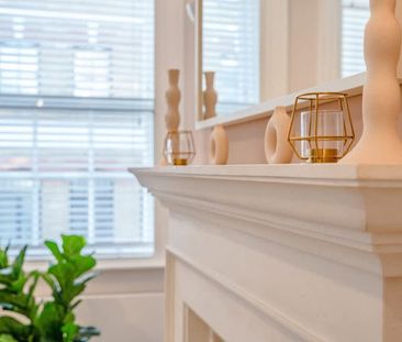 Greek Street - Photo 2