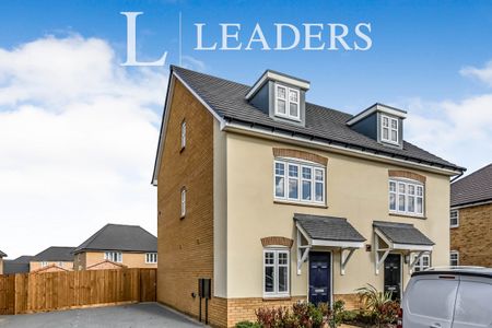 4 bedroom townhouse to rent Willowsway Road, Wixams, Bedford, Bedfordshire, MK42 - Photo 4