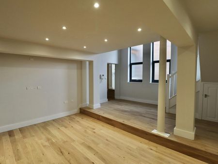 Flat to rent on - Photo 3