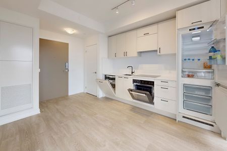 For Lease - 5 Quarrington Lane Unit# 810, Toronto, Ontario - Photo 3