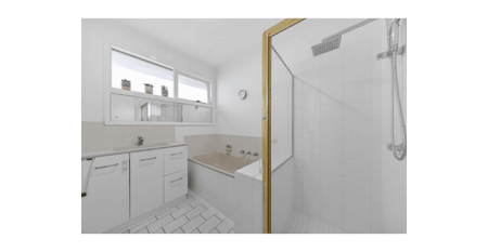 Spacious 3 Bed room Family Home! - Photo 5