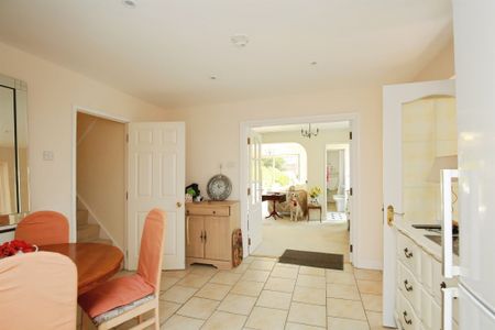 Sint Niklaas Close, Abingdon - Photo 3