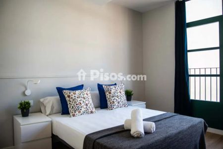 Estudio en alquiler en Carrer de Sants, 1, cerca de Carrer de la Creu Coberta - Photo 3