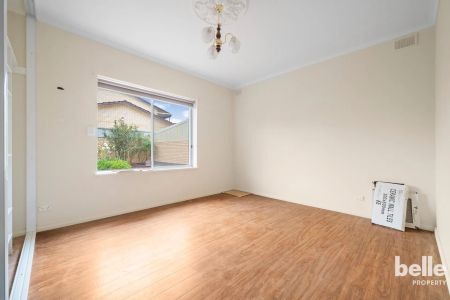 Modern & Spacious 2-Bedroom Unit in a Highly Convenient Location - Photo 3