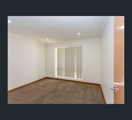 29 Slee Ave., Kelmscott, WA 6111 - Photo 1