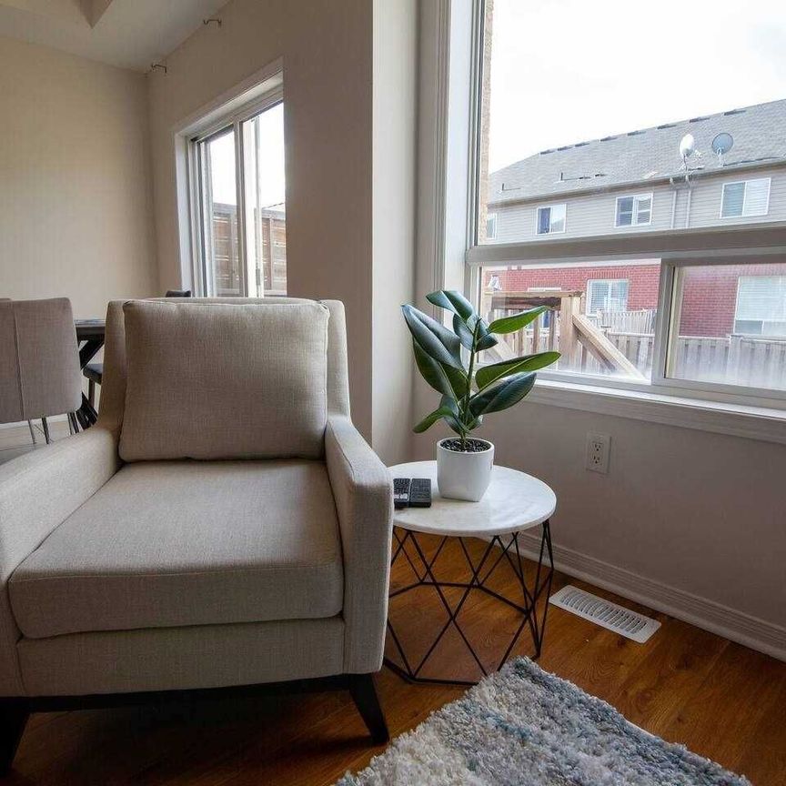 For Lease - 70 Palace Beach Trail, Hamilton, Ontario - Photo 1