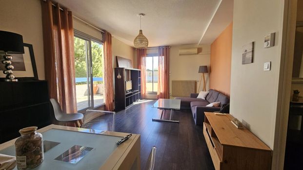 Location Appartement 3 pièces 76m² NARBONNE 11100 - Photo 1