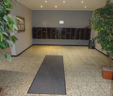 Appartement mit Südbalkon und Junggesellenküche im Rheinparkcenter - Photo 6