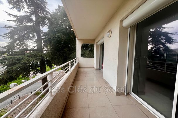 Location appartement meublé 3 pièces 54 m² Toulon - Photo 1