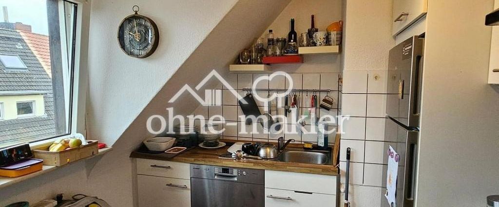 Charmante 3-Zimmer Dachgeschosswohnung inkl. Küche in zentraler Lage - Photo 1