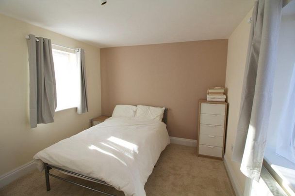 4 bedroom townhouse to rent - Photo 1